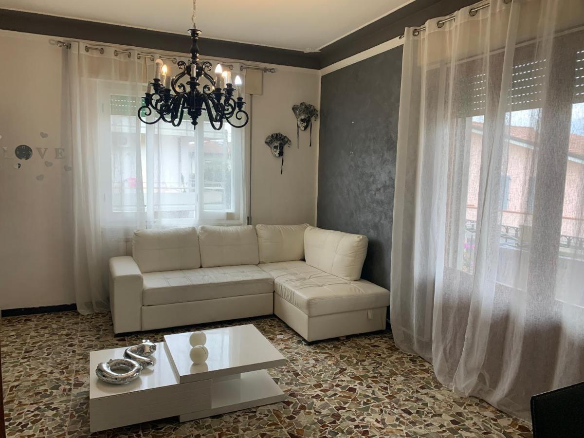 Appartement La Casa Di Vale à Marina di Massa Extérieur photo